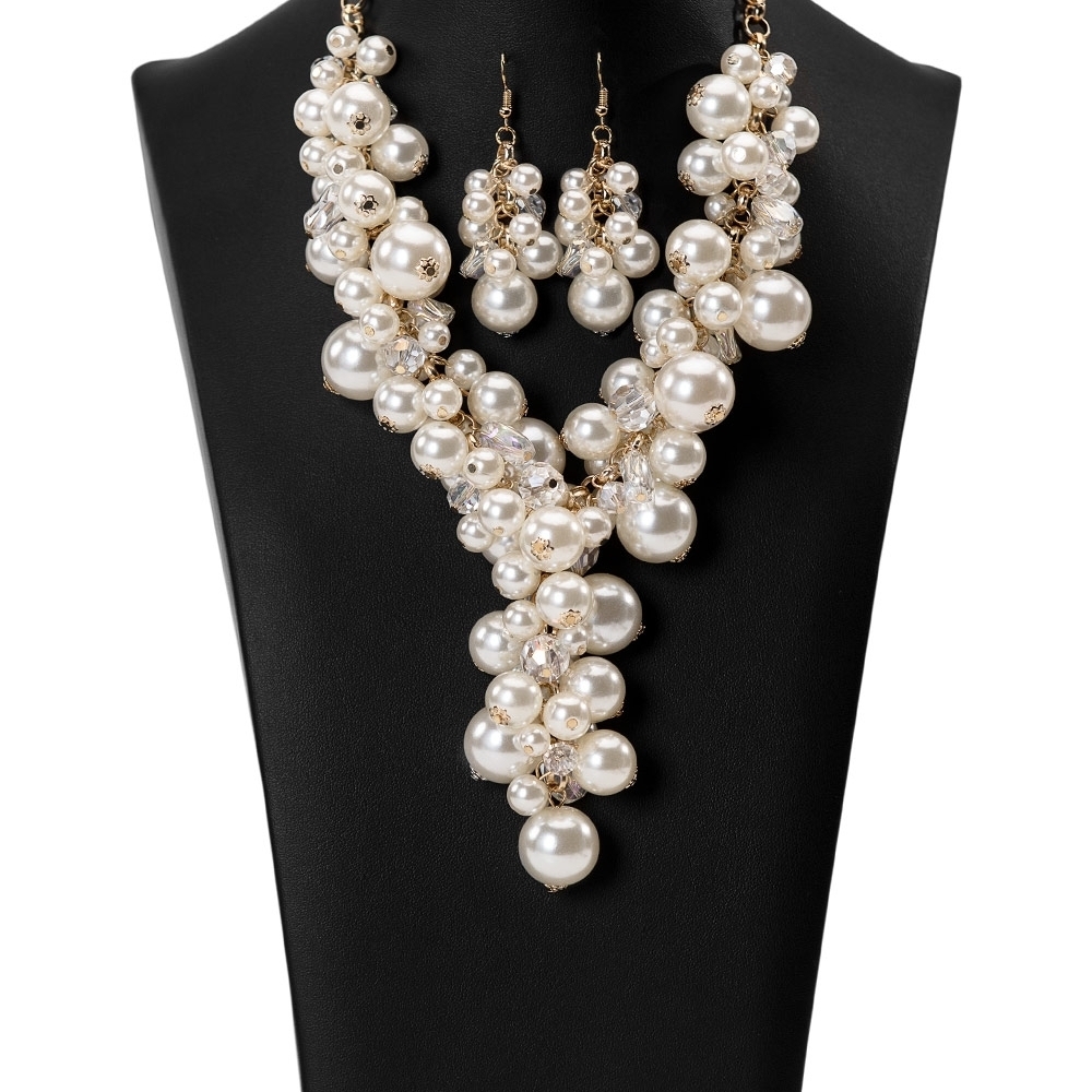 Paparazzi White Pearl Statement Necklace Set